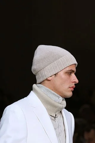 Look 16